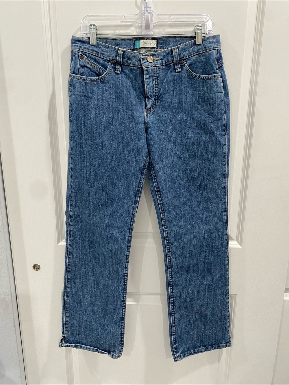 Wrangler Cash Cowgirl Cut Classic Straight Leg Medium Blue Jeans 7/8 x 30 - Picture 14 of 16